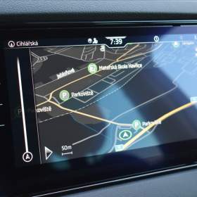 Foto inzerátu Škoda Karoq 1,5 TSi 110kW Style Columbus Kamera