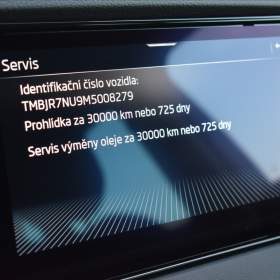 Foto inzerátu Škoda Karoq 1,5 TSi 110kW Style Columbus Kamera