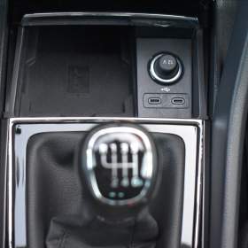 Foto inzerátu Škoda Karoq 1,5 TSi 110kW Style Columbus Kamera