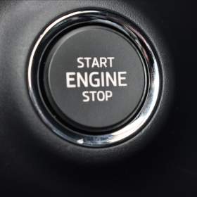 Foto inzerátu Škoda Karoq 1,5 TSi 110kW Style Columbus Kamera