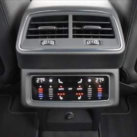 Foto inzerátu Audi e-tron S  370 Quattro Digital LED