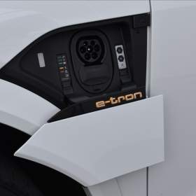 Foto inzerátu Audi e-tron S  370 Quattro Digital LED