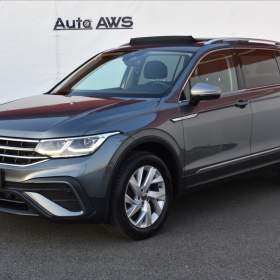 Foto inzerátu Volkswagen Tiguan Allspace 1,5 TSi DSG Life IQ Light ACC Kamera