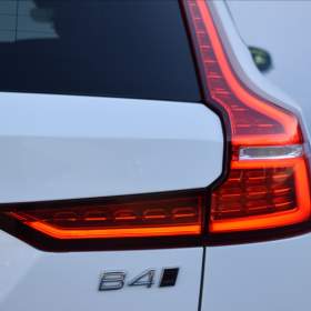 Foto inzerátu Volvo V60 2,0 B4 AWD  Cross Country LED Kamera