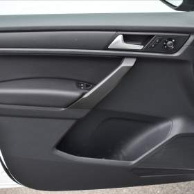 Foto inzerátu Volkswagen Caddy 2,0 TDi DSG Maxi Highline LED Kamera