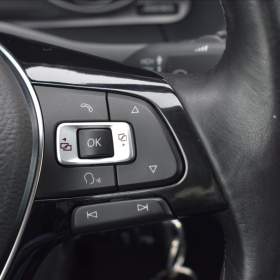 Foto inzerátu Volkswagen Caddy 2,0 TDi DSG Maxi Highline LED Kamera