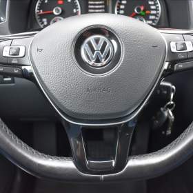 Foto inzerátu Volkswagen Caddy 2,0 TDi DSG Maxi Highline LED Kamera