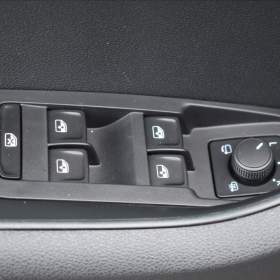 Foto inzerátu Škoda Karoq 2,0 TDi Style Matrix Virtual LED