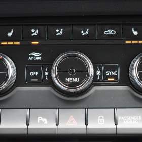 Foto inzerátu Škoda Karoq 2,0 TDi Style Matrix Virtual LED