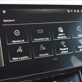 Foto inzerátu Audi e-tron 55  300KW S-Line Panorama