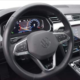 Foto inzerátu Volkswagen Passat 2,0 TDi  DSG R-Line Webasto IQ Light