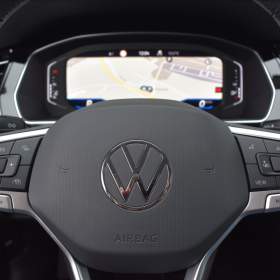 Foto inzerátu Volkswagen Passat 2,0 TDi  DSG R-Line Webasto IQ Light