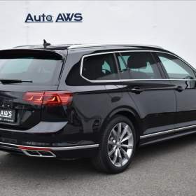 Foto inzerátu Volkswagen Passat 2,0 TSi  DSG R-Line Webasto IQ Light