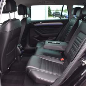 Foto inzerátu Volkswagen Passat 2,0 TSi  DSG R-Line Webasto IQ Light