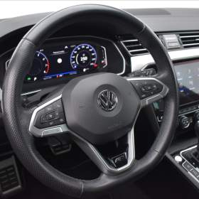 Foto inzerátu Volkswagen Passat 2,0 TSi  DSG R-Line Webasto IQ Light