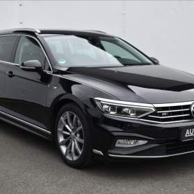 Foto inzerátu Volkswagen Passat 2,0 TSi  DSG R-Line Webasto IQ Light