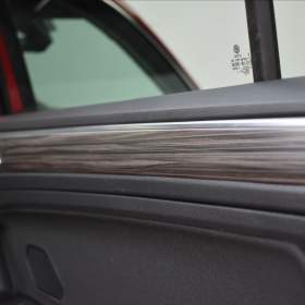 Foto inzerátu Volkswagen Tiguan Allspace 2,0 TDi DSG 4x4 Elegance LED Assist