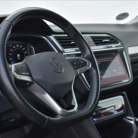 Foto inzerátu Volkswagen Tiguan Allspace 2,0 TDi DSG 4x4 Elegance LED Assist