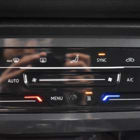 Foto inzerátu Volkswagen Tiguan Allspace 2,0 TDi DSG 4x4 Elegance LED Assist