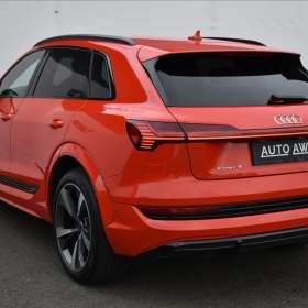 Foto inzerátu Audi e-tron S 370 Quattro LED Kamera ACC