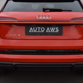 Foto inzerátu Audi e-tron S 370 Quattro LED Kamera ACC