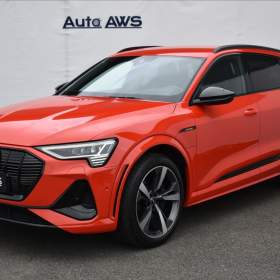Foto inzerátu Audi e-tron S 370 Quattro LED Kamera ACC