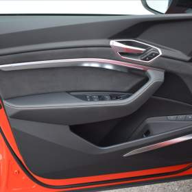 Foto inzerátu Audi e-tron S 370 Quattro LED Kamera ACC