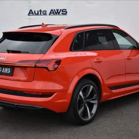 Foto inzerátu Audi e-tron S 370 Quattro LED Kamera ACC