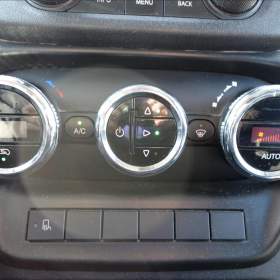 Foto inzerátu Iveco Daily 3,0 HPT 35S18 SKŘÍŇ MRAZÁK -2