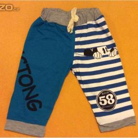 Foto inzerátu Dětské tepláky velikost 100