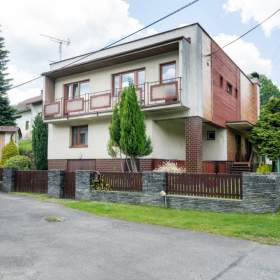 Prodej, Rodinný dům, 200 m2 / 19087022