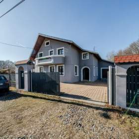 Foto inzerátu Prodej, Rodinný dům, 220 m2