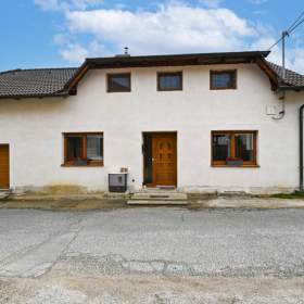 Prodej, Rodinný dům, 238 m2 / 19391009