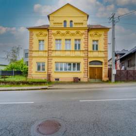 Prodej, Rodinný dům, 351 m2 / 19466016