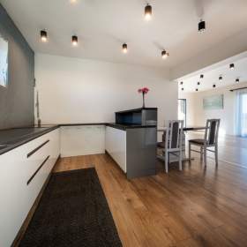 Foto inzerátu Prodej, Rodinný dům, 183 m2