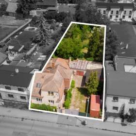 Prodej, Rodinný dům, 250 m2 / 19475211