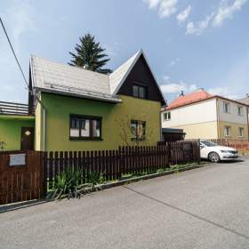 Prodej, Rodinný dům, 279 m2 / 19487934