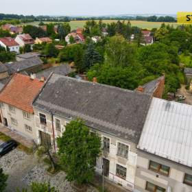 Prodej, Rodinný dům, 420 m2 / 19500317