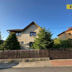 Prodej, Rodinný dům, 200 m2 / 19505230