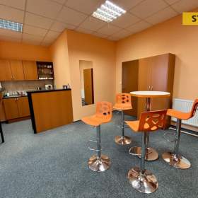 Pronájem, kanceláře, 92 m2 / 19513763