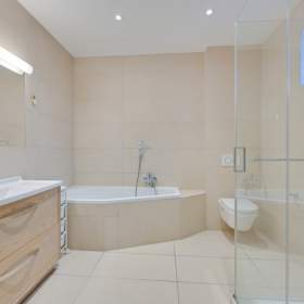 Foto inzerátu Prodej, Rodinný dům, 200 m2