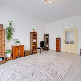 Foto inzerátu Prodej, najemní domy, 439 m2