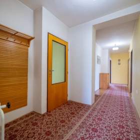 Foto inzerátu Prodej, Rodinný dům, 280 m2