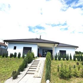 Prodej, Rodinný dům, 160 m2 / 19531610