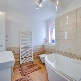 Foto inzerátu Prodej, najemní domy, 360 m2