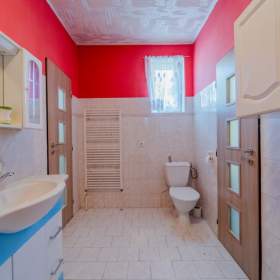 Prodej, Rodinný dům, 240 m2 / 19585373