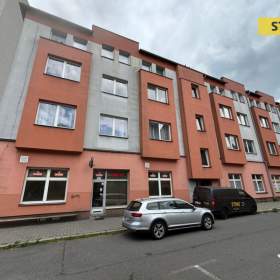 Pronájem, prodejny, 90 m2 / 19585914