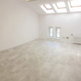 Pronájem, kanceláře, 107 m2 / 19587720