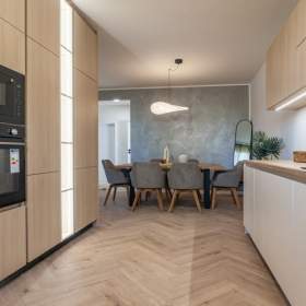 Foto inzerátu Pronájem, Rodinný dům, 242 m2