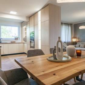 Foto inzerátu Pronájem, Rodinný dům, 242 m2